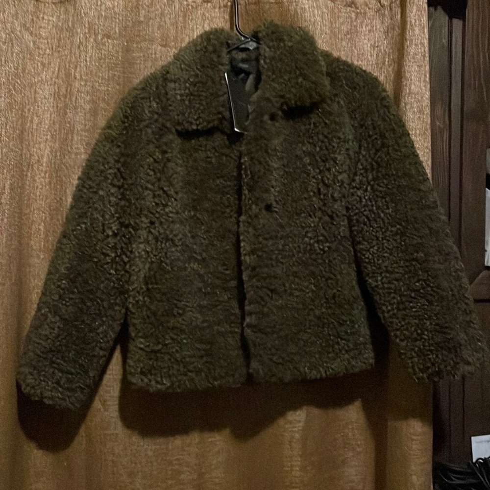 Well-made, high end faux fur never used ex girlfriends valentines gift